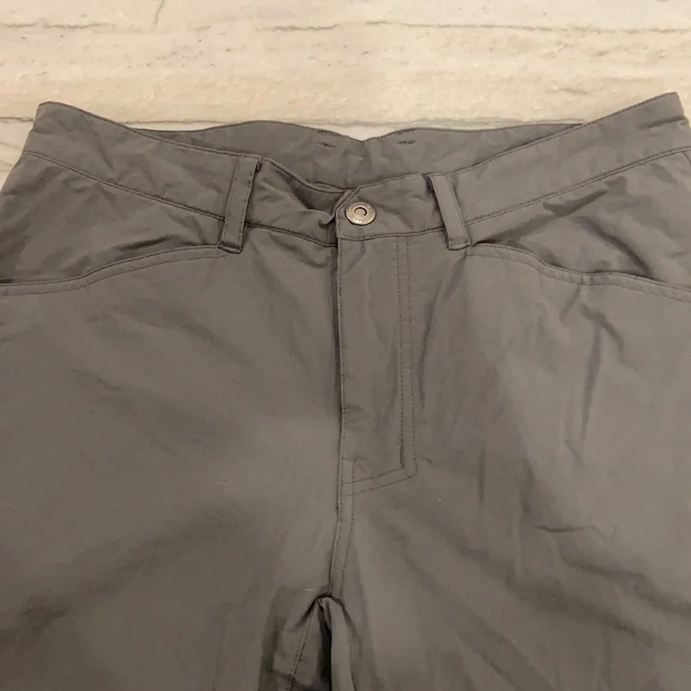 Like New Patagonia Shorts 32 - Picture 5 of 8